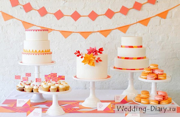 Торт для осенней свадьбы в оранжевых тонах
