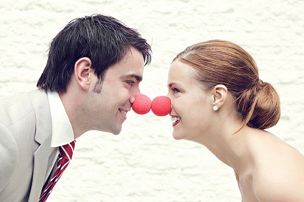 Смешные и забавные клоуны-молодожёны Цирковая свадебная фотосессия