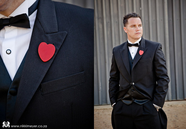 Бутоньерка в виде сердечка Образ любвеобильного жениха