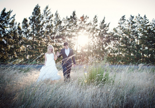 Гуляя по лесу и полю Фотосессия молодожёнов