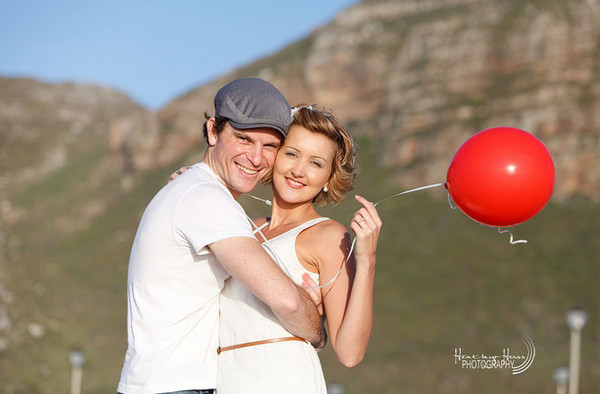 Яркий акцент - красный шарик Готовимся к love-story