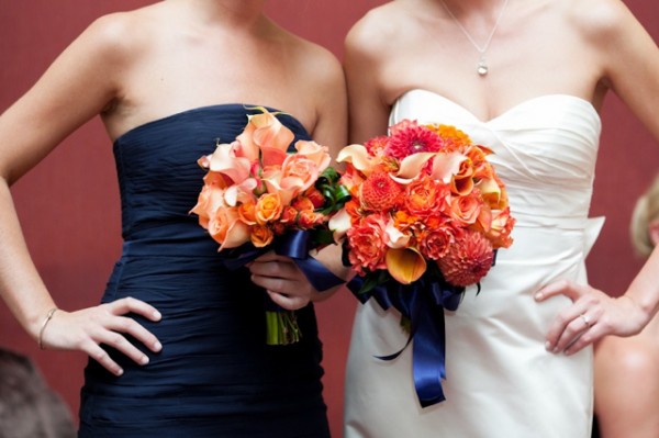 Оригинальный букеты невесты Свадебный букет кораллового цвета