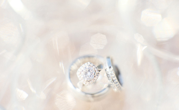 Обручальные кольца 2 Профессиональные свадебные фотографии