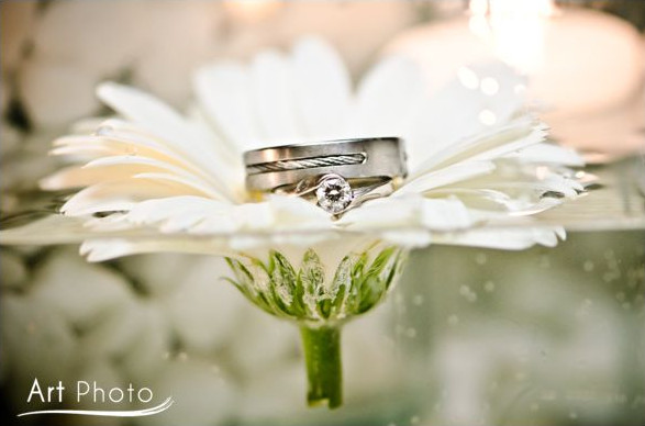 Кольца на свадьбу из белого золота