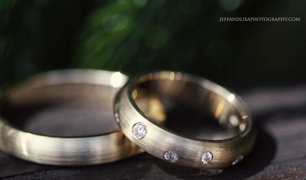 Обручальные кольца Белое золото и бриллианты