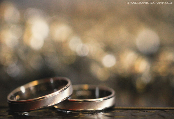 Обручальные кольца на фото Фотографии колец из белого золота