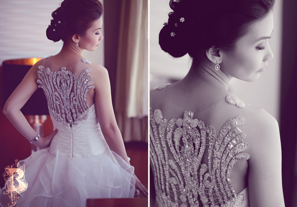 Свадебное платье с декором на спине